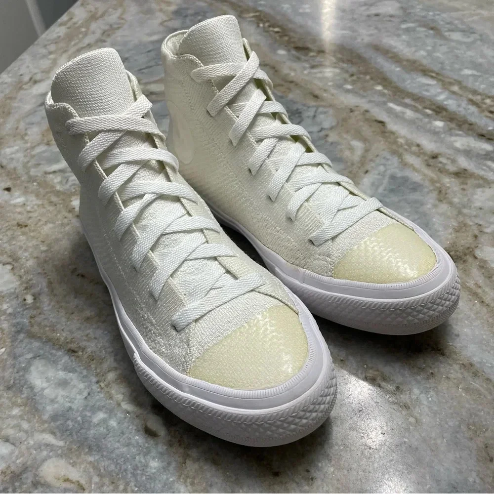 Converse Chuck Taylor All Star II FLYKNIT HI